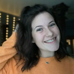 Meet your Posher, Aleia